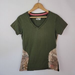 Women's Small Camo Under Armour tshirt